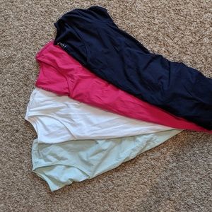 4 Old Navy Fitted Maternity T-shirts
